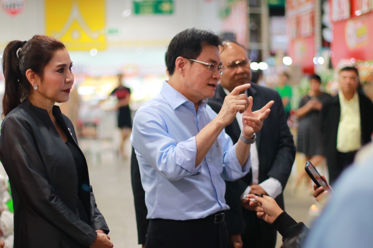 จุรินทร์สุ่มตรวจปริมาณของในห้าง "ชั่งตวงวัด"เป๊ะทุกหีบห่อ ป้องกันเอาเปรียบผู้บริโภค 