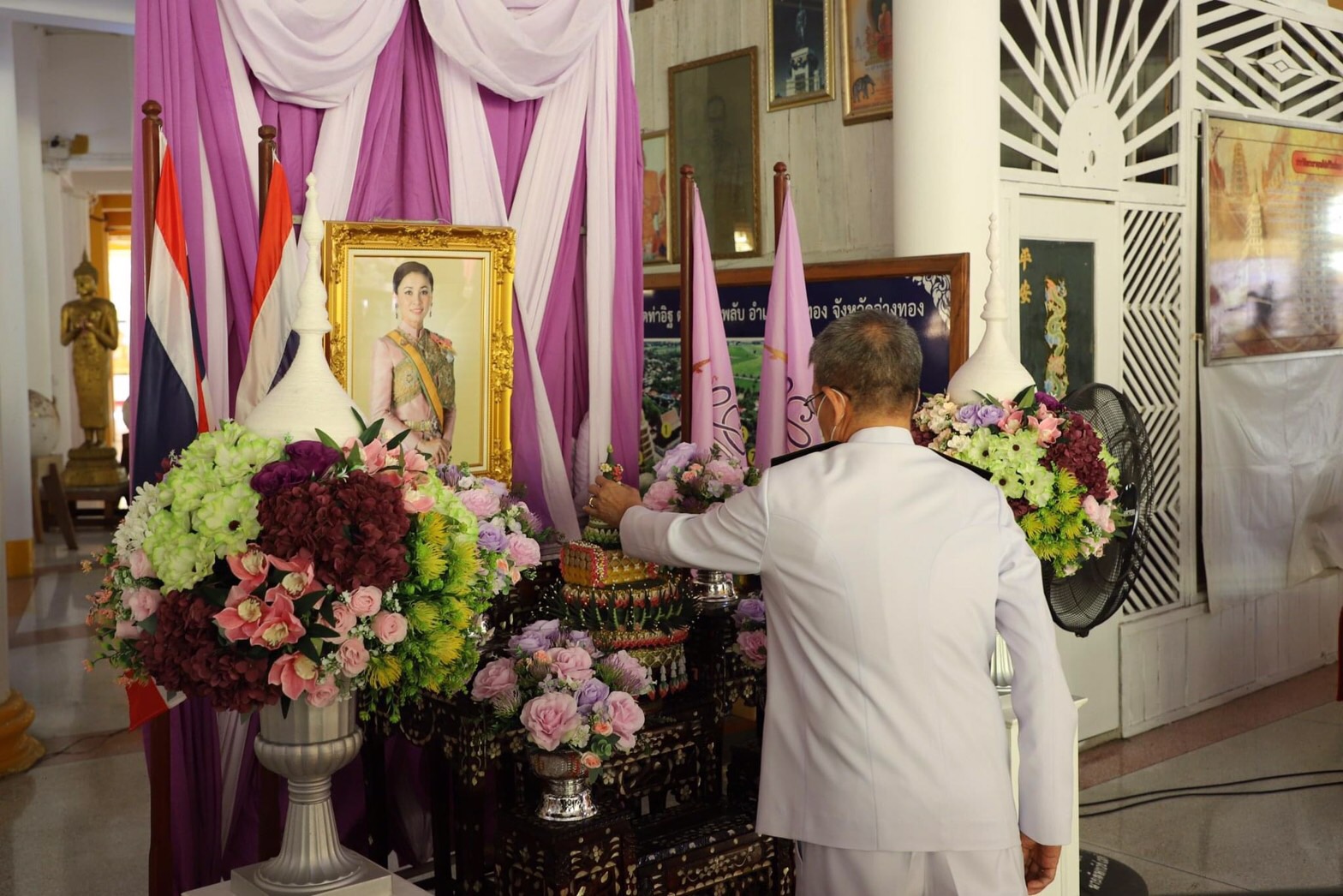 สำนักงานวัฒนธรรมจังหวัดอ่างทองจัดพิธีเจริญพระพุทธมนต์สมโภชพระธาตุเจดีย์ศรีโพธิ์ทอง