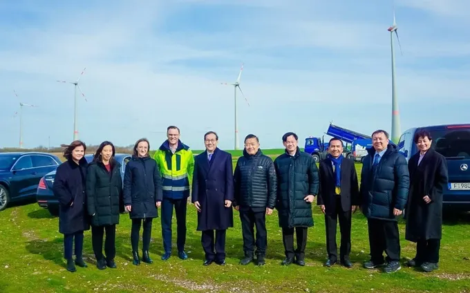 เลขาฯ สปก. ร่วมแลกเปลี่ยนประสบการณ์กับผู้แทนบริษัท Kreiswerke Main-Kinzig ด้านพลังงานสะอาด