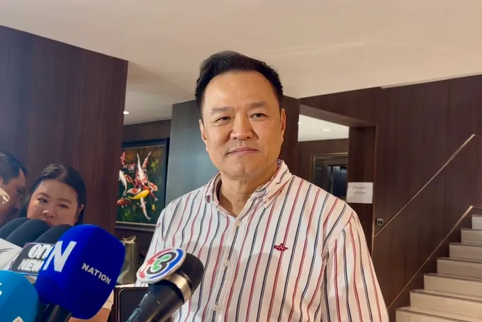 “อนุทิน” โว “ไทยช่วยไทยพลัส” กระแสดี คนขออย่าให้หยุด พร้อมรับฟัง “บัตรสวัสดิการรัฐ“ หลังเสียงวิจารณ์หลักเกณฑ์รอบใหม่ 