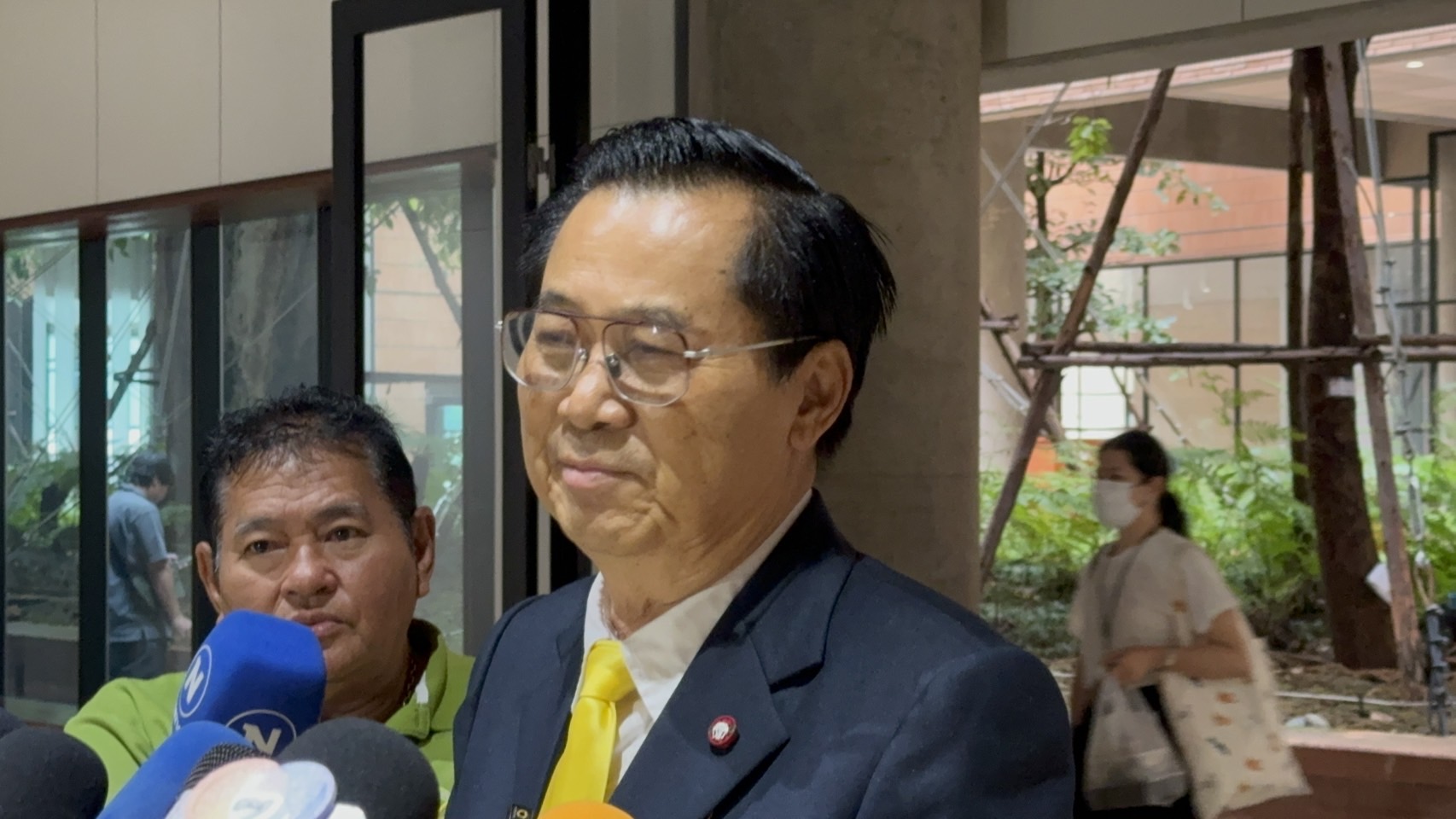 “อดิศร” แจง “เพื่อไทย” ถอยแก้รธน.ปมจริยธรรม ยันไม่เสียหน้า อ้างต้องฟังเสียงทุกฝ่าย 