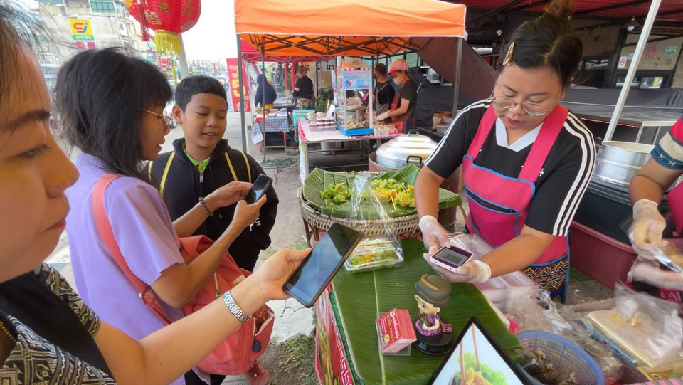 ธปท.อีสาน ชี้ “คนละครึ่งพลัส” หนุนใช้จ่าย 2.7 หมื่นล้าน ห่วงเสี่ยงซบเซาหากจบโครงการ