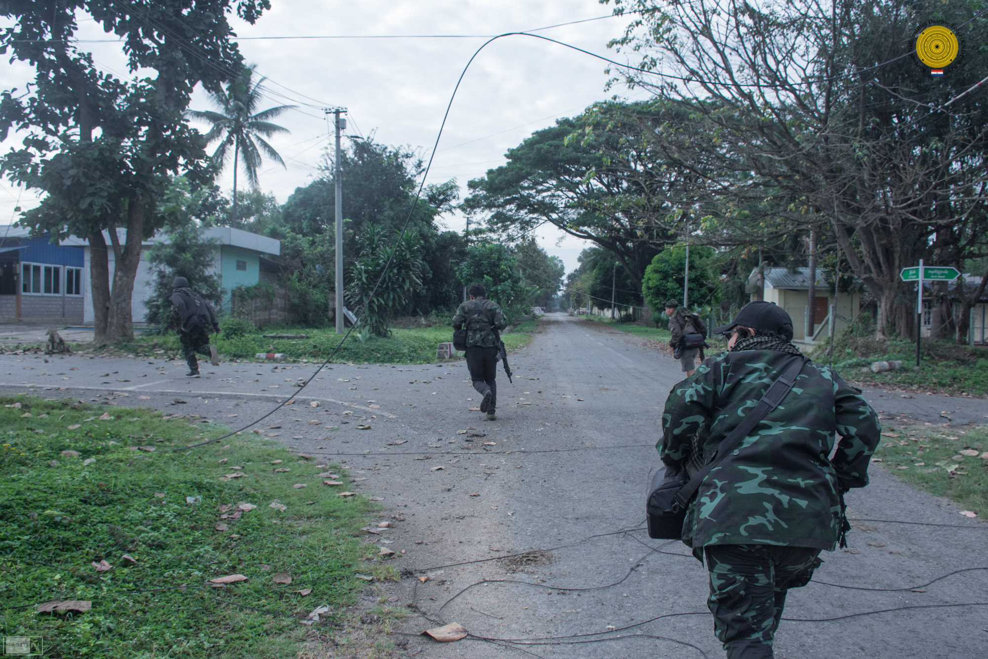 กองทัพอากาศของไทยส่งเครื่องบิน F 16 ลาดตระเวนชายแดนขณะที่ในรัฐคาเรนนีเมียนมาถูกถล่มหนัก