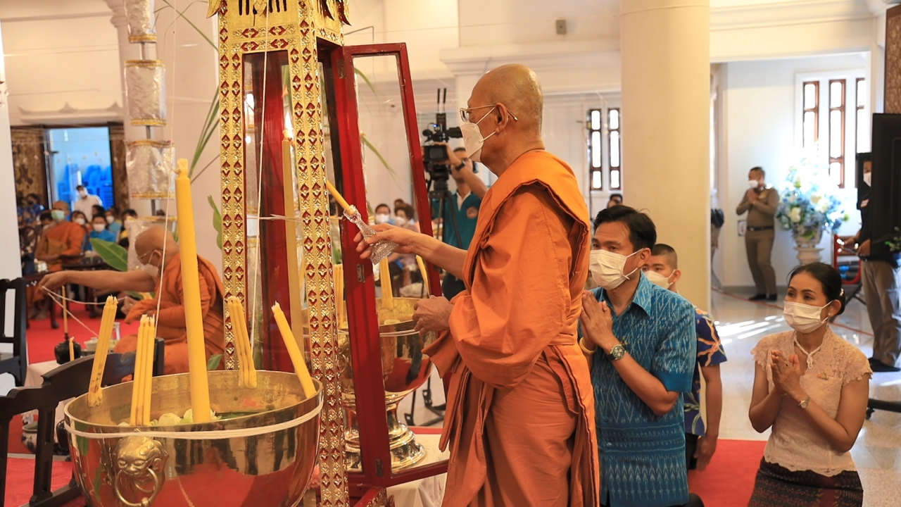 ประกอบพิธีพุทธาภิเษก “เข็มที่ระลึก” ตราจังหวัด มอบในงาน “ยอยศยิ่งฟ้า อยุธยามรดกโลก ปี 2565” ณ วัดตะโก