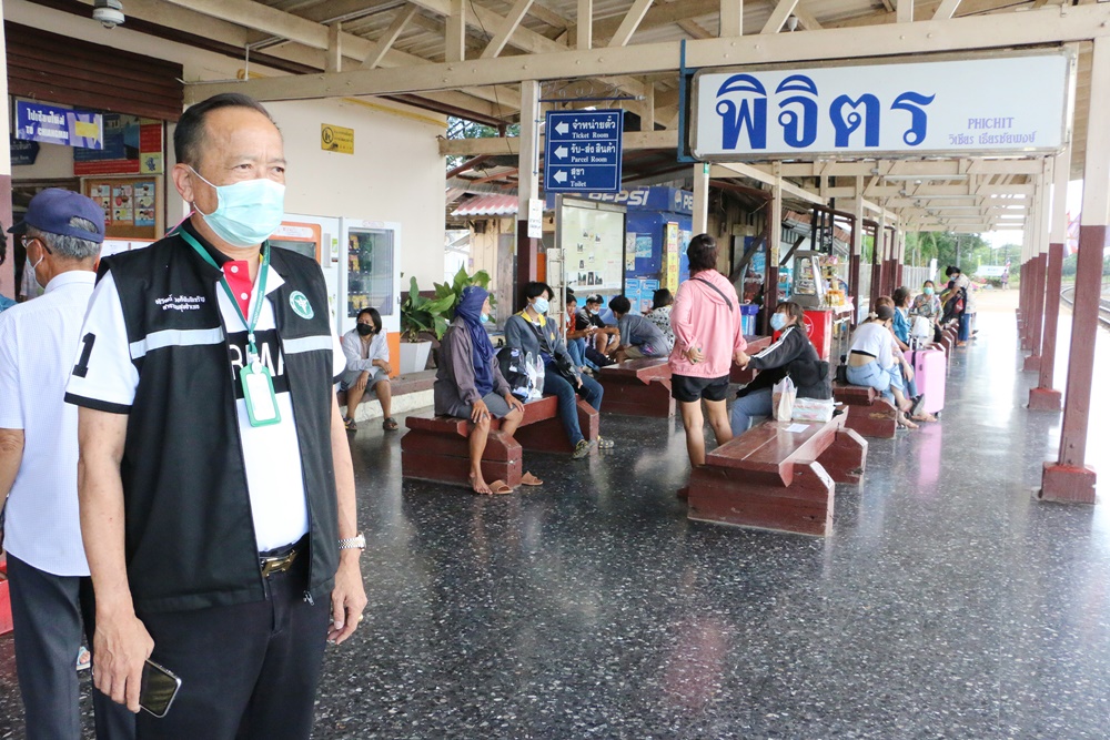 พิจิตร เฝ้าผู้เดินทางกลับบ้าน-คนงานก่อสร้าง 1,272 คน ทยอยกลับภูมิลำเนา