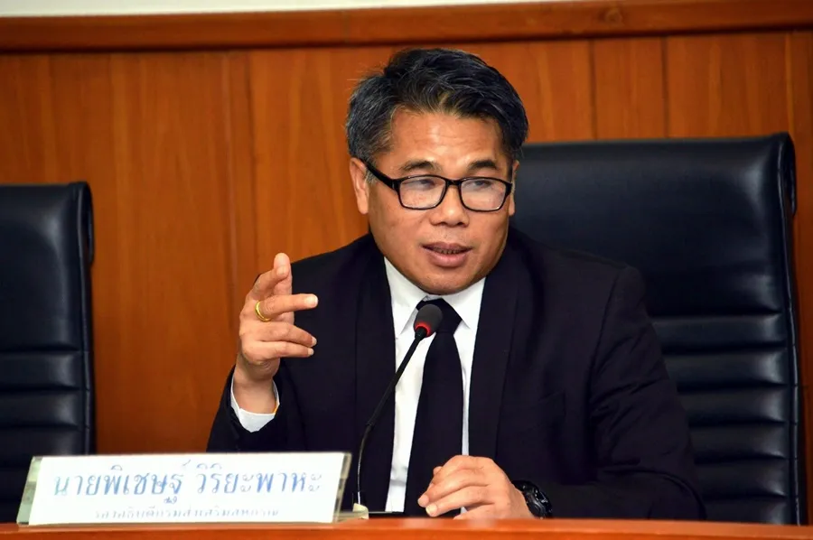 นายพิเชษฐ์ วิริยะพาหะ รองอธิบดีกรมส่งเสริมสหกรณ์