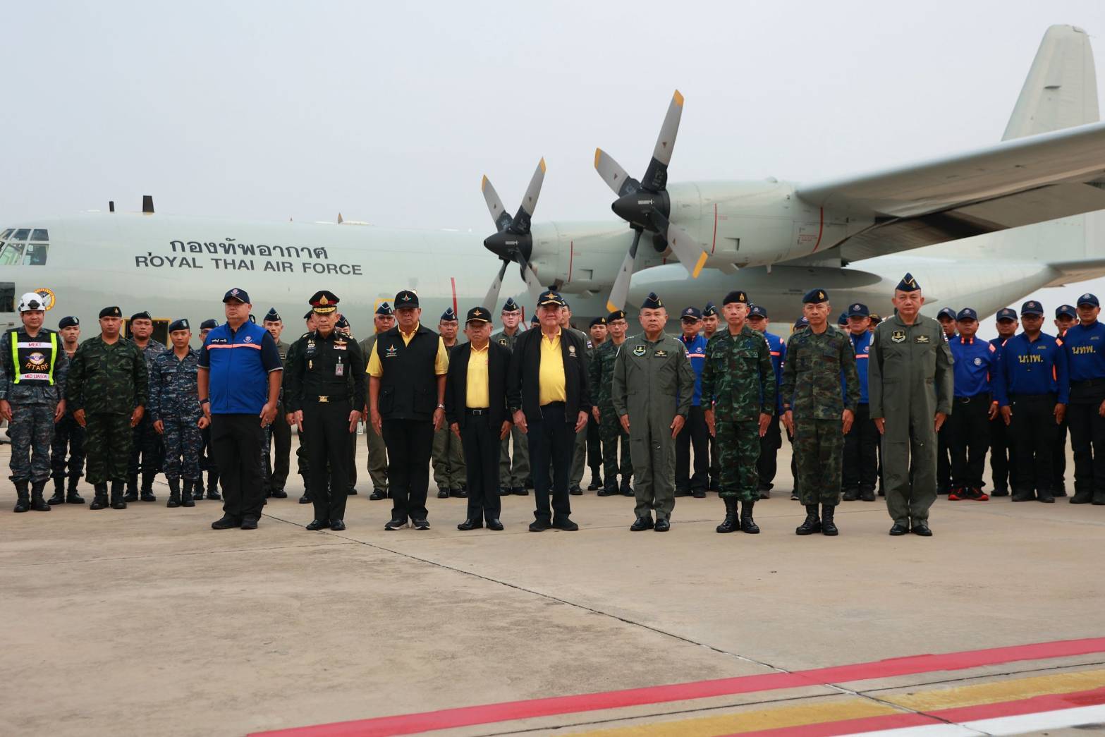 "ภูมิธรรม" ส่ง 55 ทหารไทย ชุดกู้ภัย  USAR  บก.ทัพไทย บินไปช่วยเหลือด้านมนุษยธรรม แก่เมียนมา จากเหตุแผ่นดินไหว