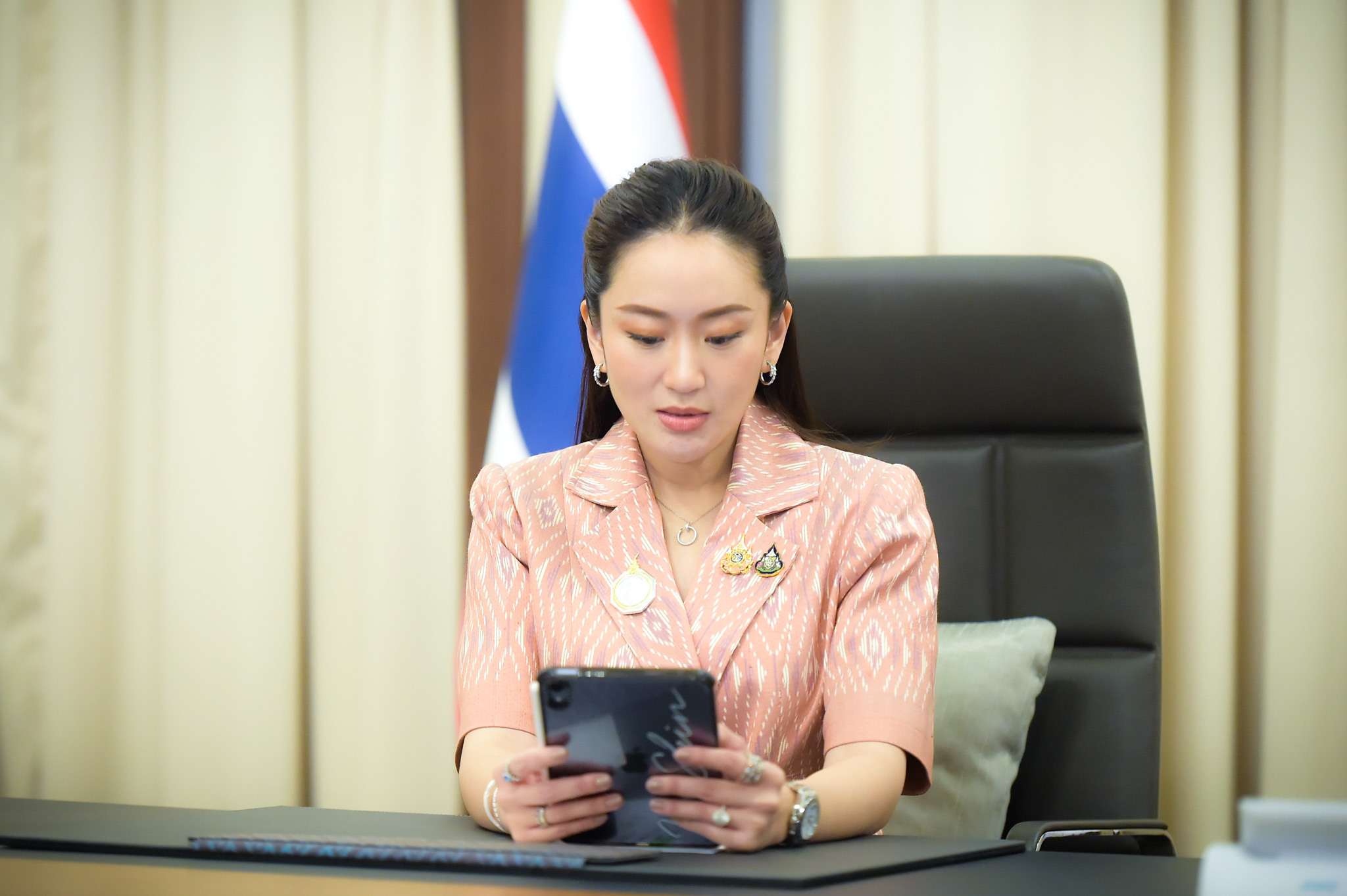 "นายกฯ" โทรแสดงความยินดี  "โดนัลด์ ทรัมป์"  ไทยพร้อมทำงานร่วมสหรัฐฯ  “ทรัมป์” ขอบคุณ ชื่นชมไทย 