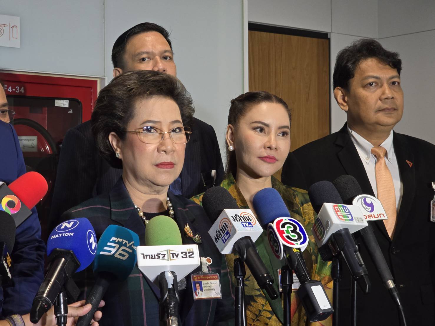 “กมธ.สคบ.” ถกถกปม ดิไอคอน “บุญยิ่ง” บอกยังพูดตอนนี้ไม่ได้ ขอฟังคำชี้แจงก่อน 