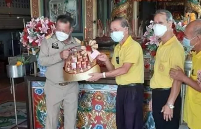 ประธานกรรมการศาลเจ้าพ่อหลักเมืองฉะเชิงเทรา  ให้การต้อนรับปลัดจังหวัดคนใหม่  