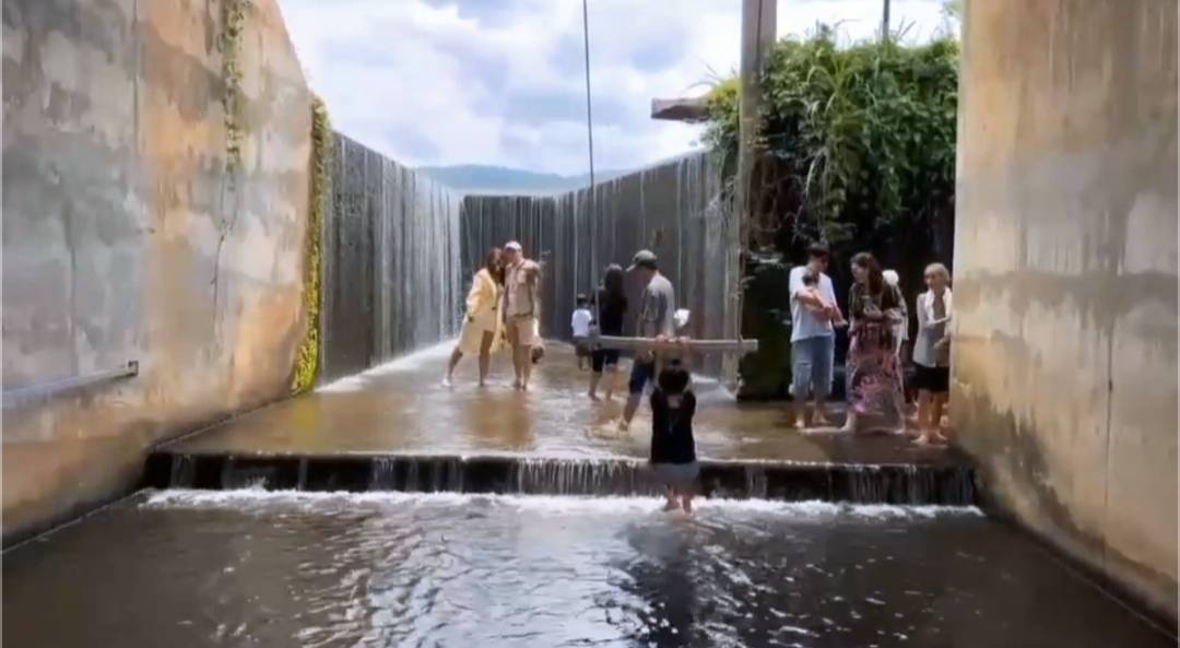 เที่ยวฝายน้ำล้นปางสวรรค์ชมม่านน้ำอันสวยงามสมบูรณ์ด้วยธรรมชาติในพื้นที่อุทัยธานี 