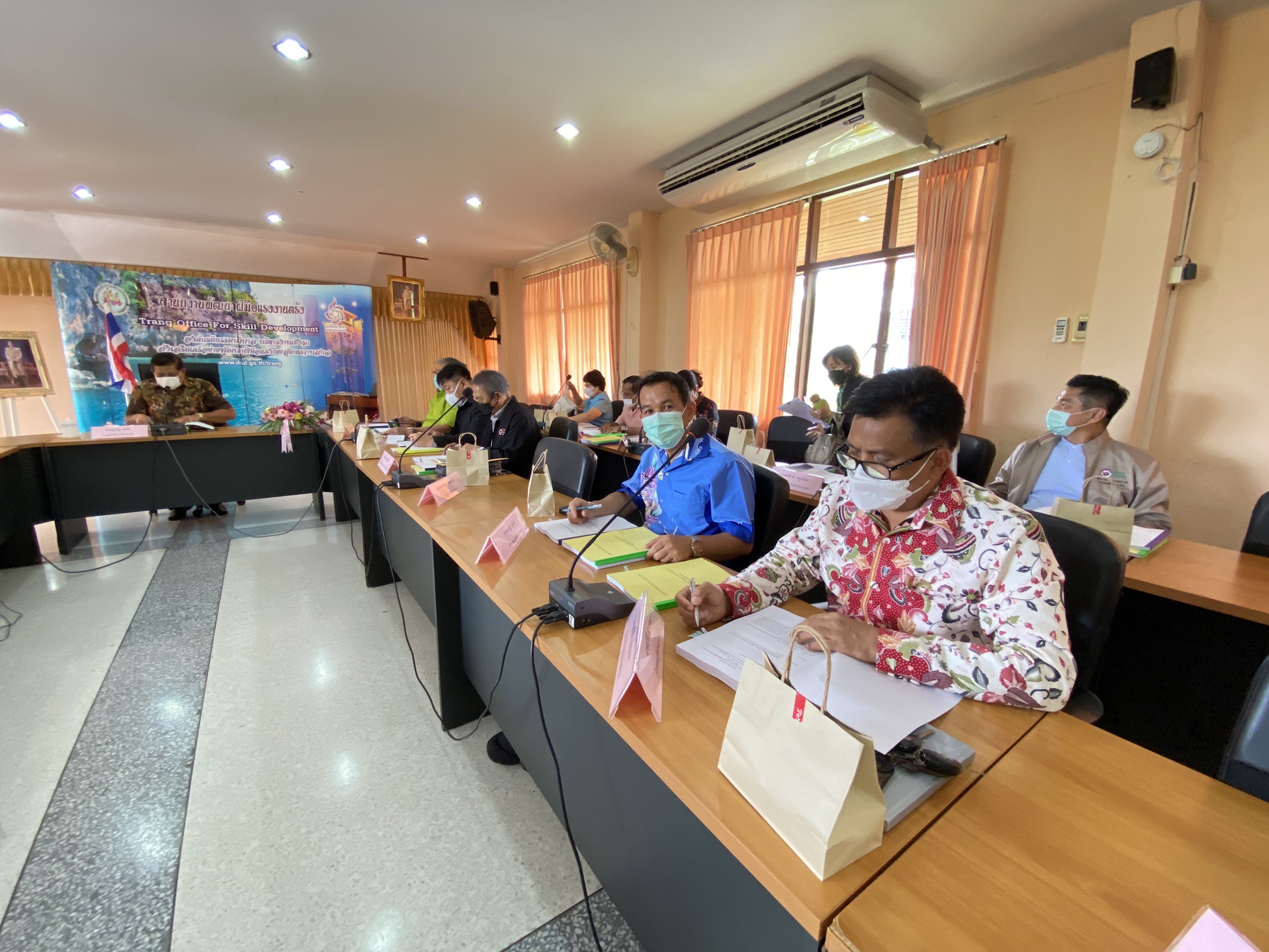 ตรังประชุมพิจารณาจัดทำแผนพัฒนากำลังคน