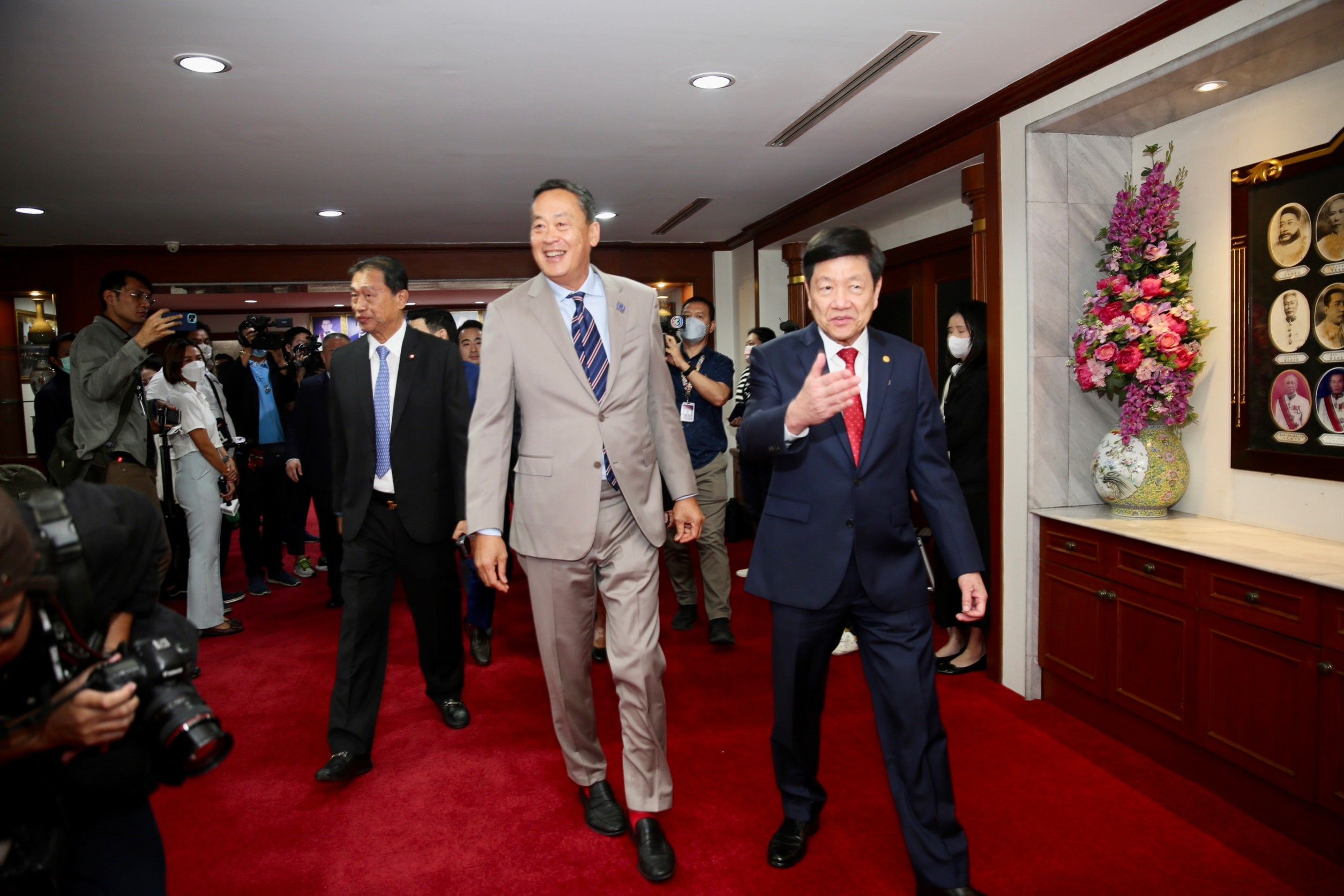 "เศรษฐา" นำทีม "พท." พบหอการค้าไทย-จีน  ชี้เลือกตั้ง 66 คือจุดเปลี่ยนประเทศไทย