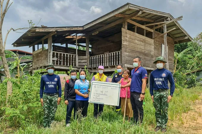 กองบัญชาการกองทัพไทย โดย หน่วยบัญชาการทหารพัฒนา ช่วยเหลือปชช.ประสบวาตภัยพื้นที่ยโสธร