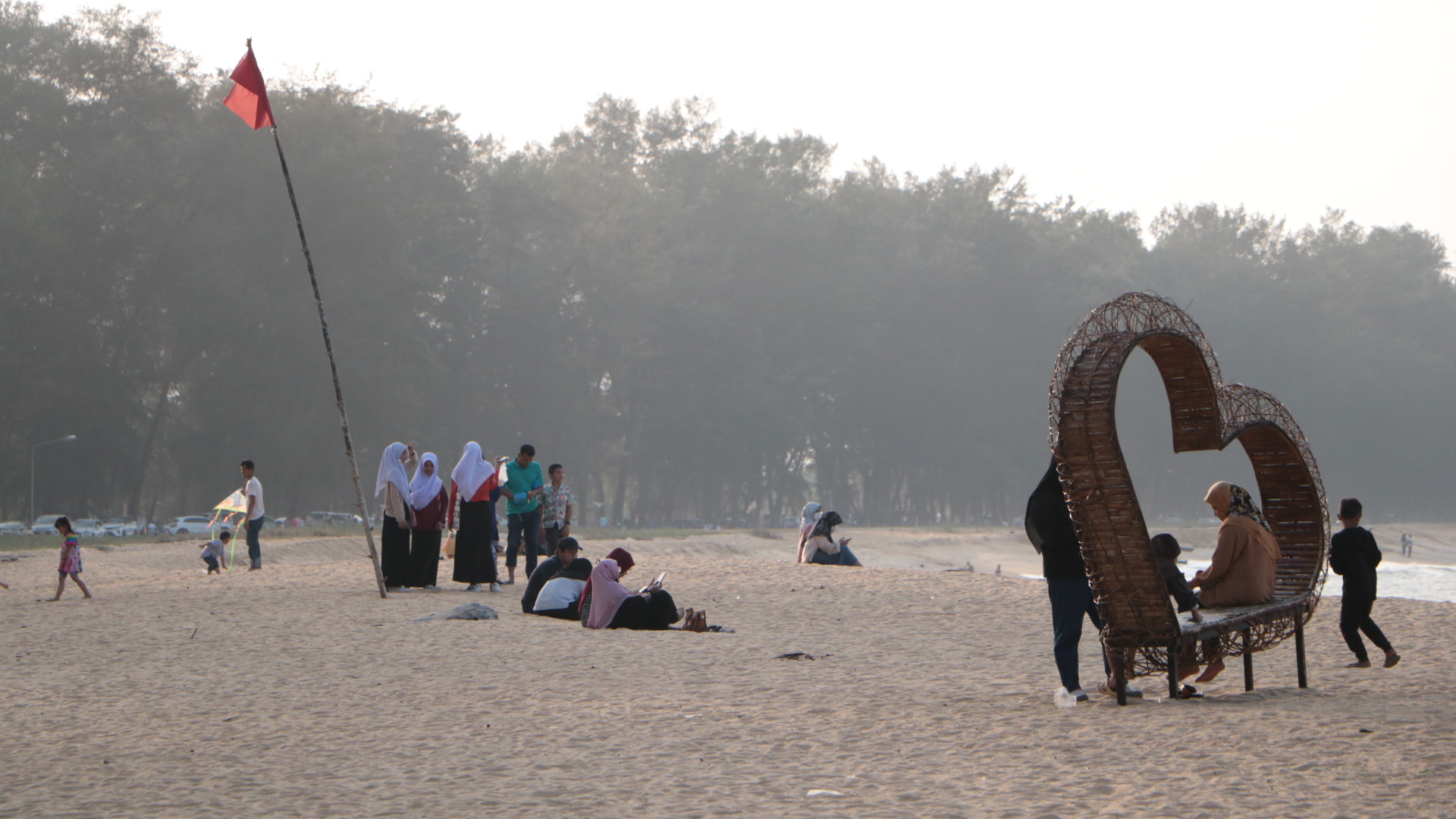เที่ยวรับลมร้อน"หาดอ่าวมะนาว"ทะเลสวยปลายด้ามขวาน"นราธิวาส"