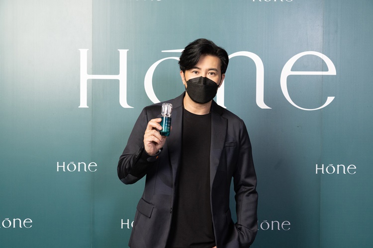 "หนุ่ม-กรรชัย"ฉลองความสำเร็จจัดงานเปิดตัว Hone (โฮนเซรั่ม) อย่างเป็นทางการ