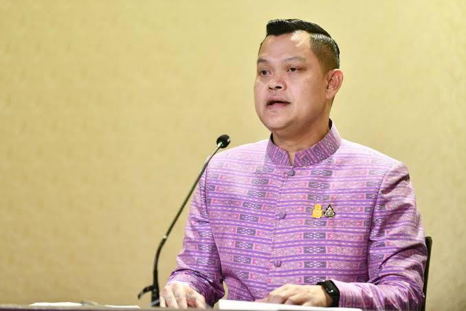 'ธนกร' ยกนิ้วรัฐบาลลุงตู่​ ใช้ไฮเทคขับเคลื่อนประเทศ