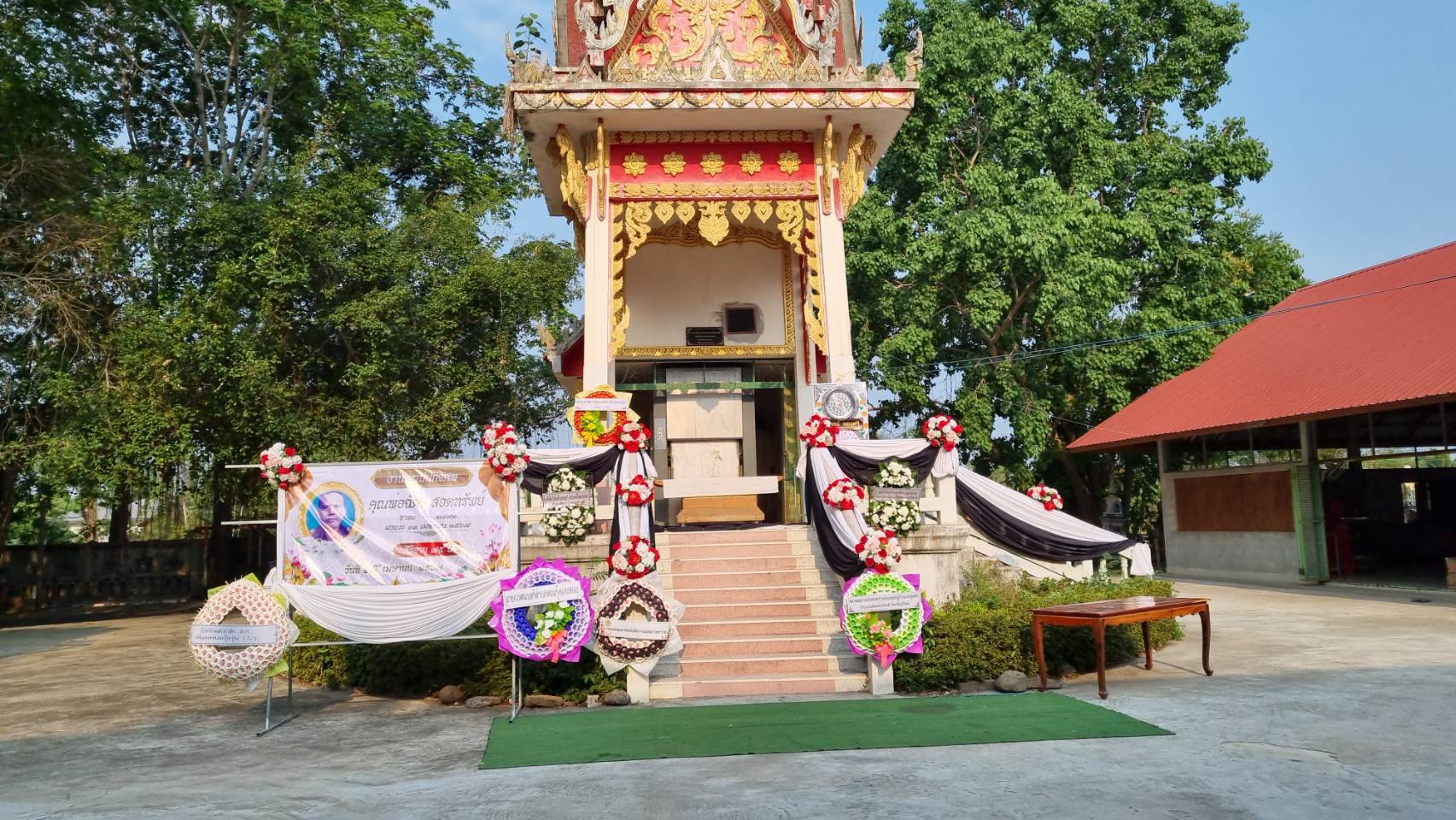 ลูกหลานตา 74 ยันสาเหตุนั่งเสียชีวิตในรถ ขณะกลับบ้านเกิด ป่วยโรคชรา ไม่ใช่แอร์ไม่เย็น หรือเดินทางนาน