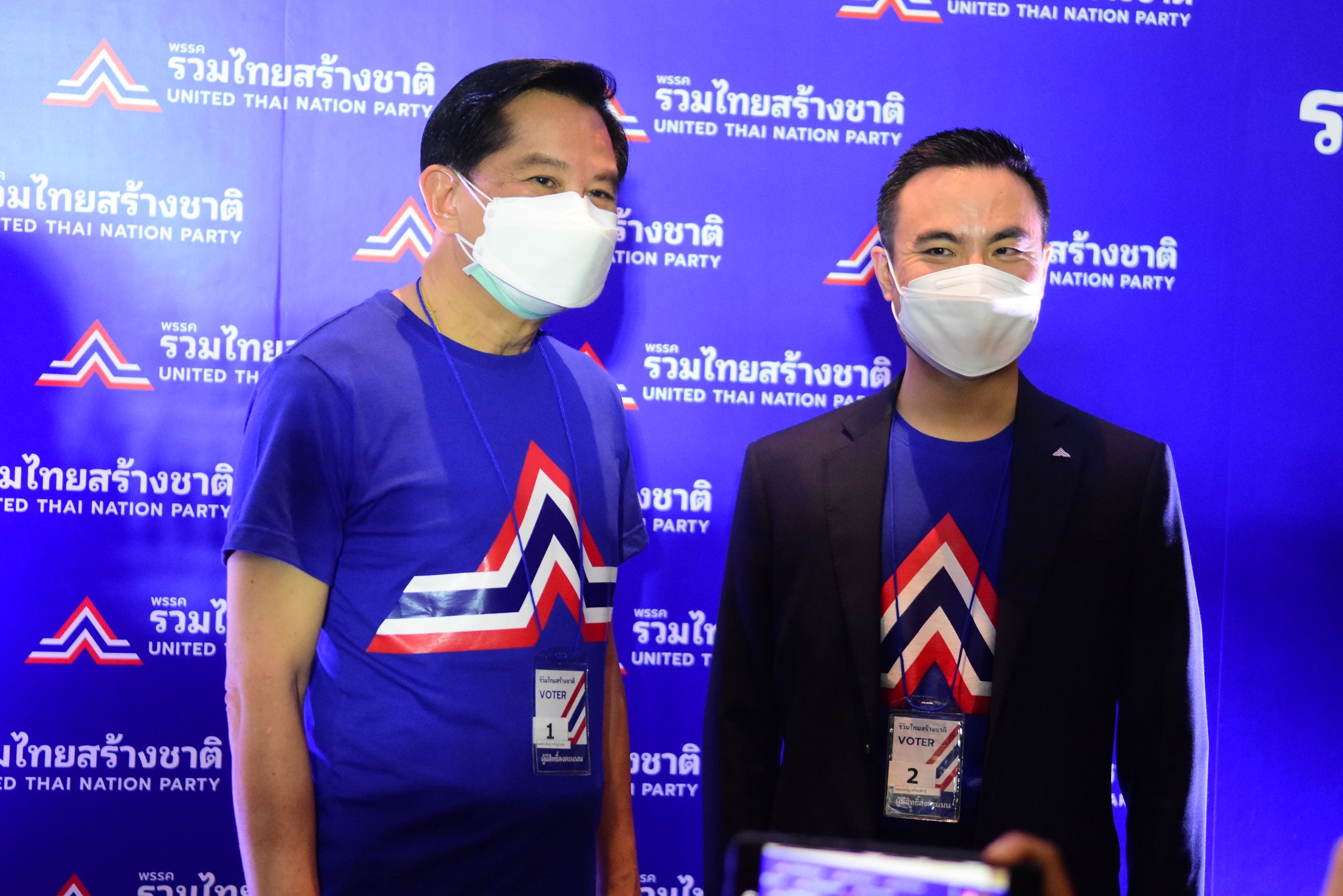 บิ๊กเนมโผล่ร่วมประชุมใหญ่พรรครวมไทย "พีระพันธุ์" ยันไม่ใช่พรรคอะไหล่ พปชร.บอกยังไม่ถึงเวลามองเลือกตั้งครั้งใหม่
