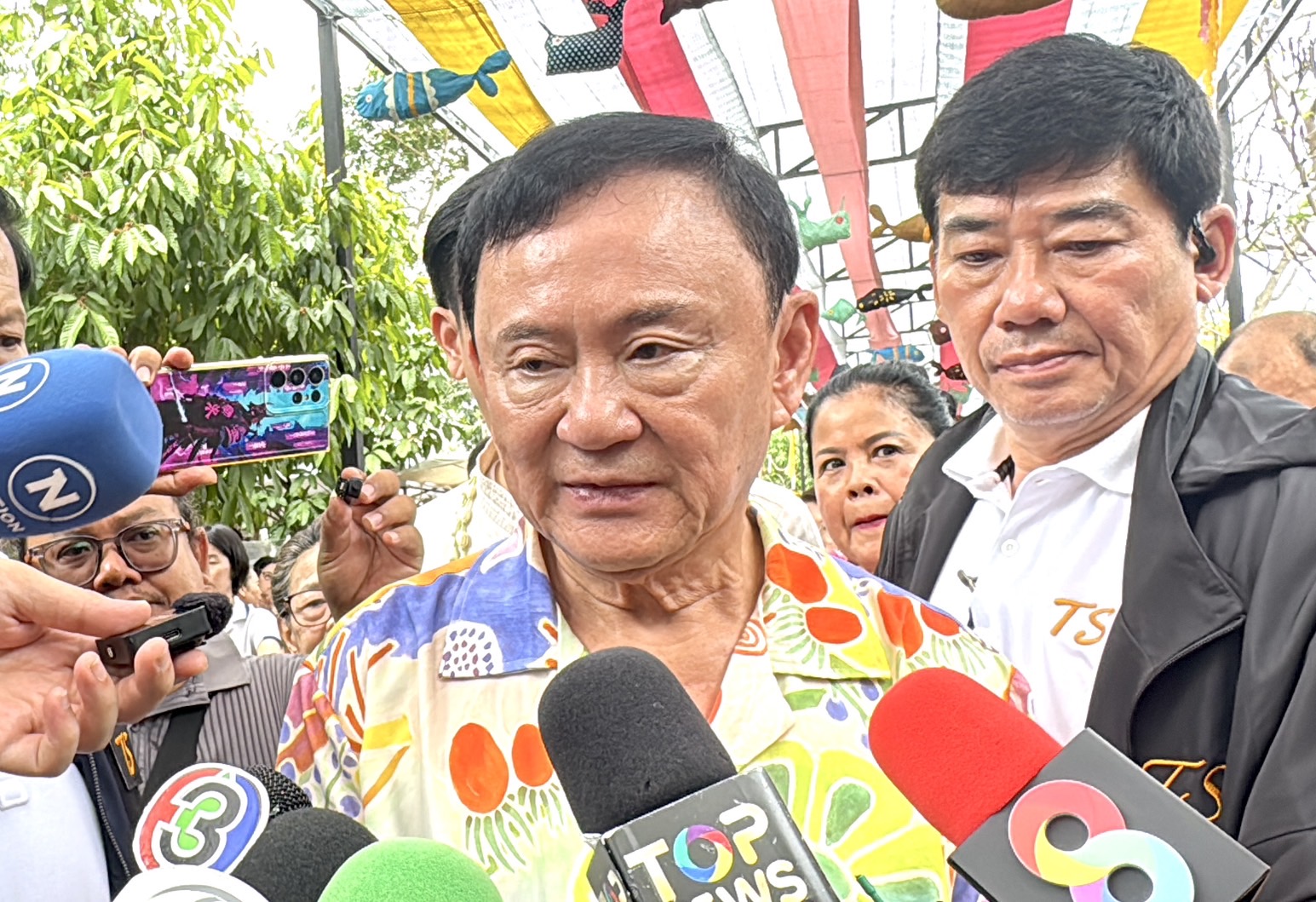 "ทักษิณ" เผยเชียงใหม่มีปัญหามาก ต้องคุย "เมียนมา" ให้ร่วมแก้ไข "สารหนู-ยาเสพติด-ฝุ่นพิษ"