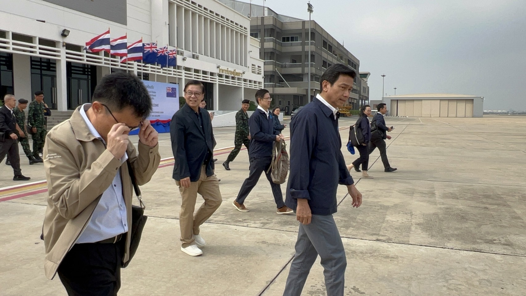 "รมว.ต่างประเทศ" บินแม่สอด ติดตามการเตรียมการรับสถานการณ์เมียวดี