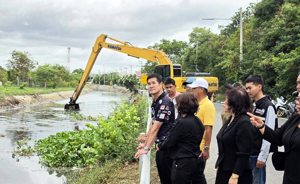 หัวหินเร่งขุดลอกคลองรับฤดูฝน ทุ่ม 2.7 ล้านแก้น้ำท่วมพื้นที่เศรษฐกิจซ้ำซาก