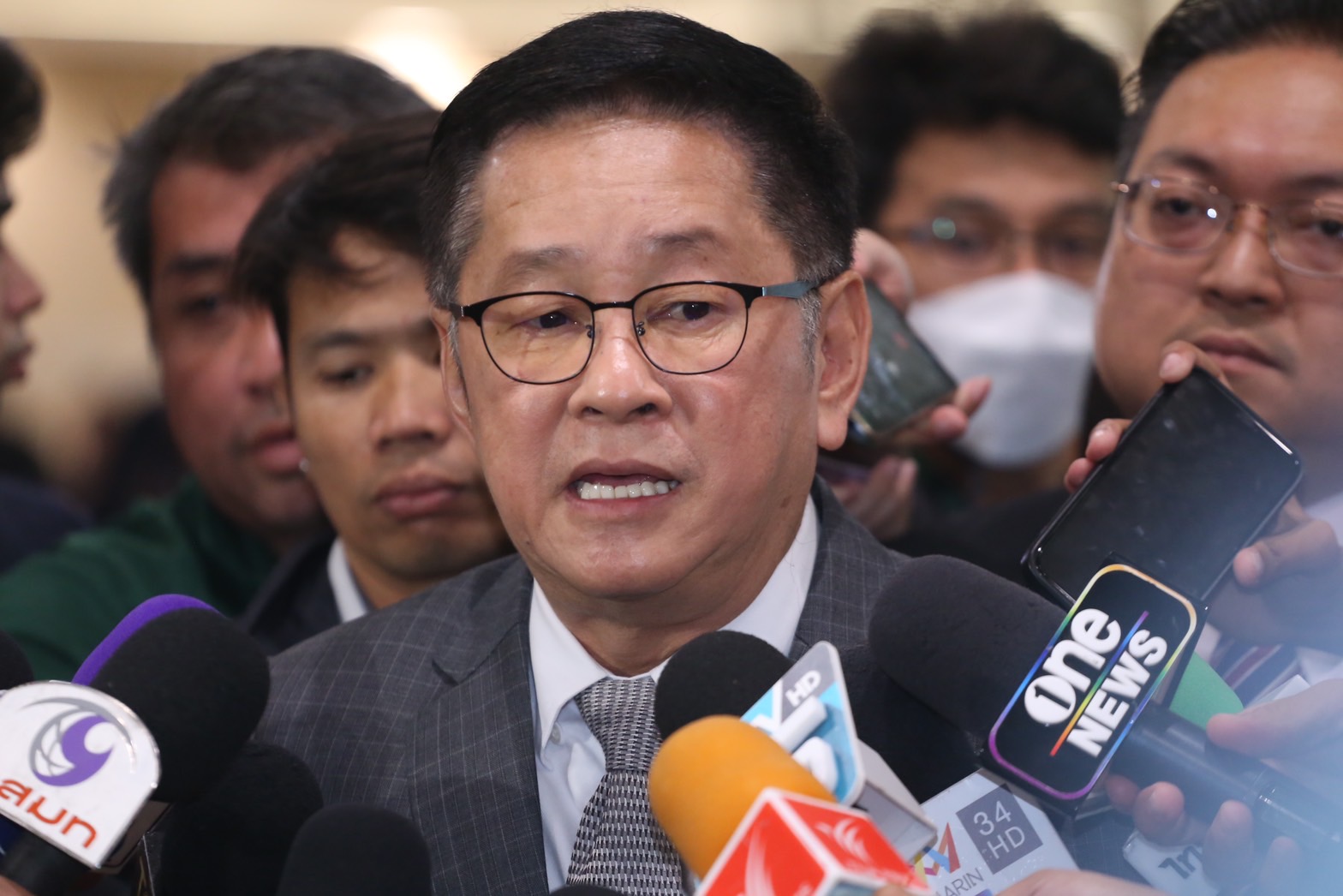 "ประเสริฐ" เผยภาพรวมแถลงนโยบายรัฐบาลเป็นไปด้วยดี ถกครม.นัดแรก "เพื่อไทย" ชงตั้งขรก.การเมืองบางส่วน