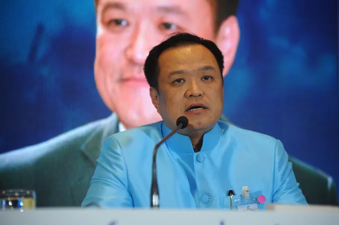 "เสี่ยหนู"สวนกลับ "6อดีตปธ.รัฐสภา"เหน็บแก้โควิดระบาดก่อนประชุมสภาฯดีไหม 