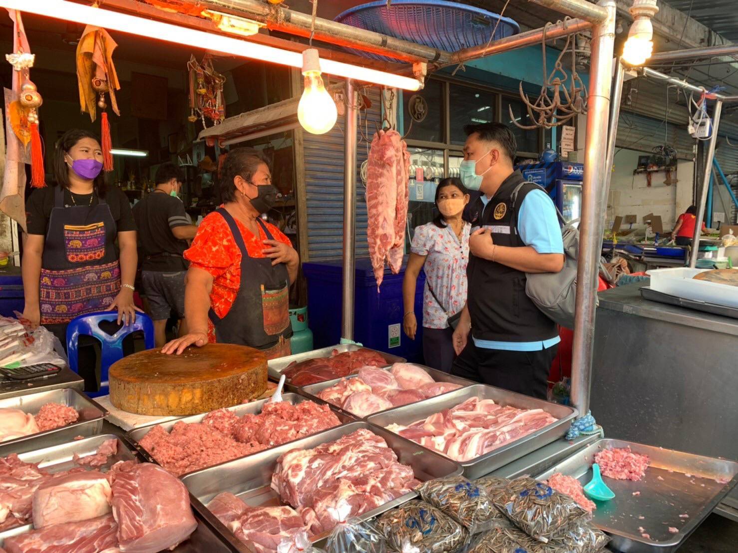 พาณิชย์อยุธยาจับมือร้านขายหมูจำหน่ายราคาถูกถึง 31 ม.ค.