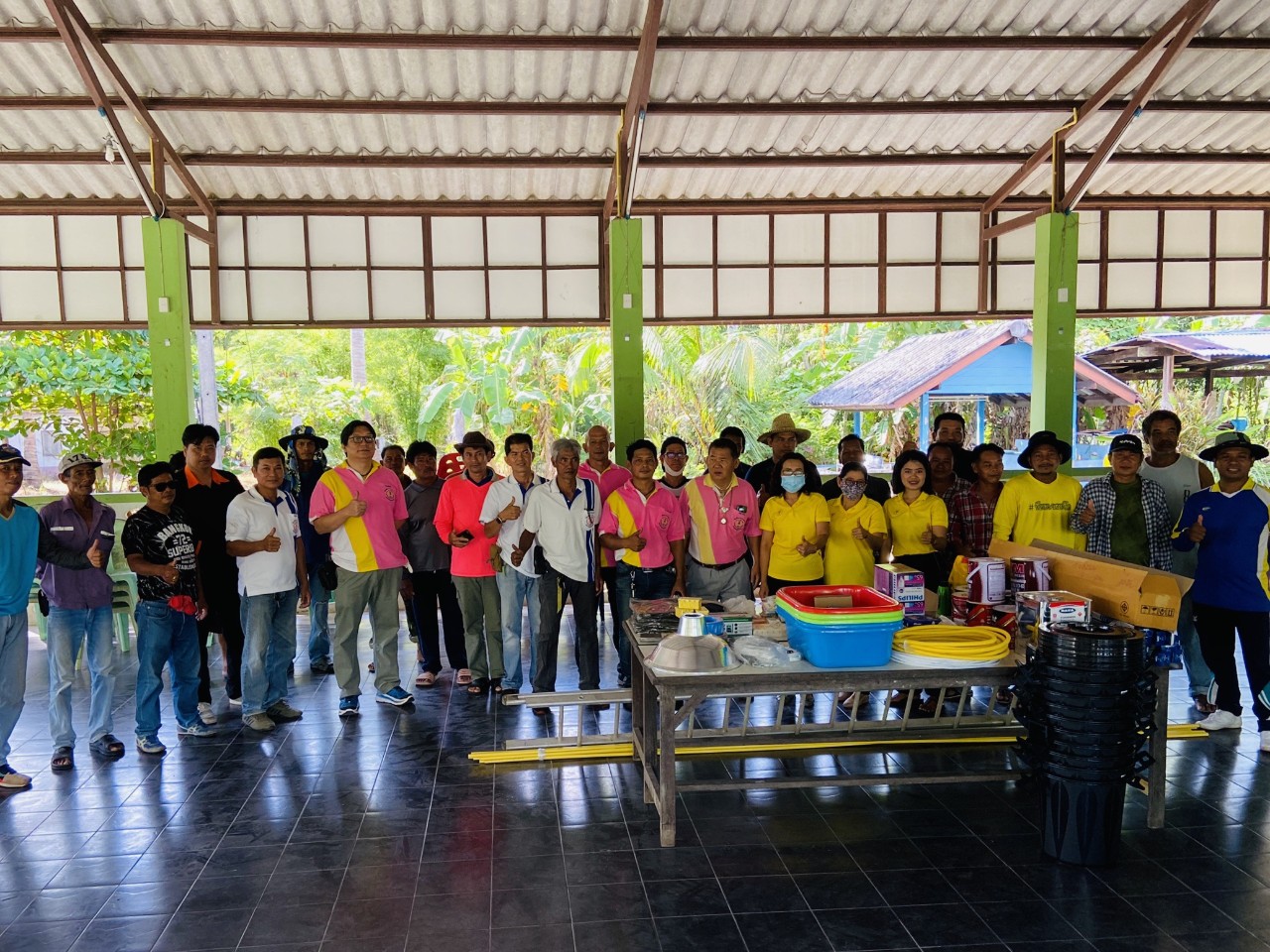 ชมรมวิทยุสมัครเล่น เพื่อน79บางสะพาน ร่วมกับชาวบ้านทองมงคล ปรับปรุงโรงเรียนบ้านราษฎร์ประสงค์คืนรอยยิ้มให้เด็กนักเรียน