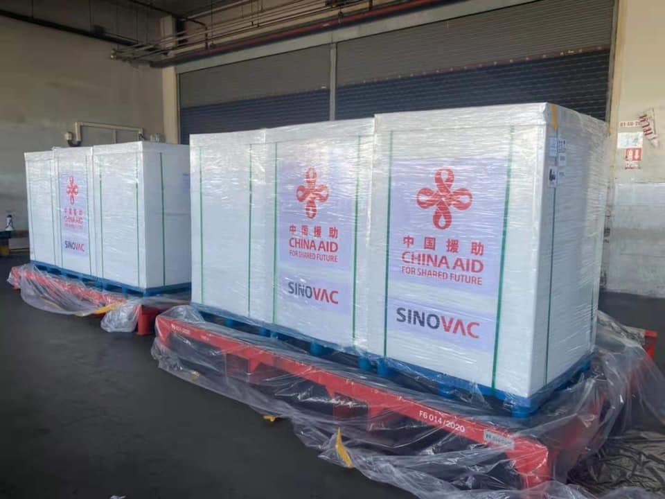 วัคซีนซิโนแวคจากรัฐบาลจีนบริจาคให้ไทย 5 แสนโดสถึงกทม.แล้ววันนี้ 