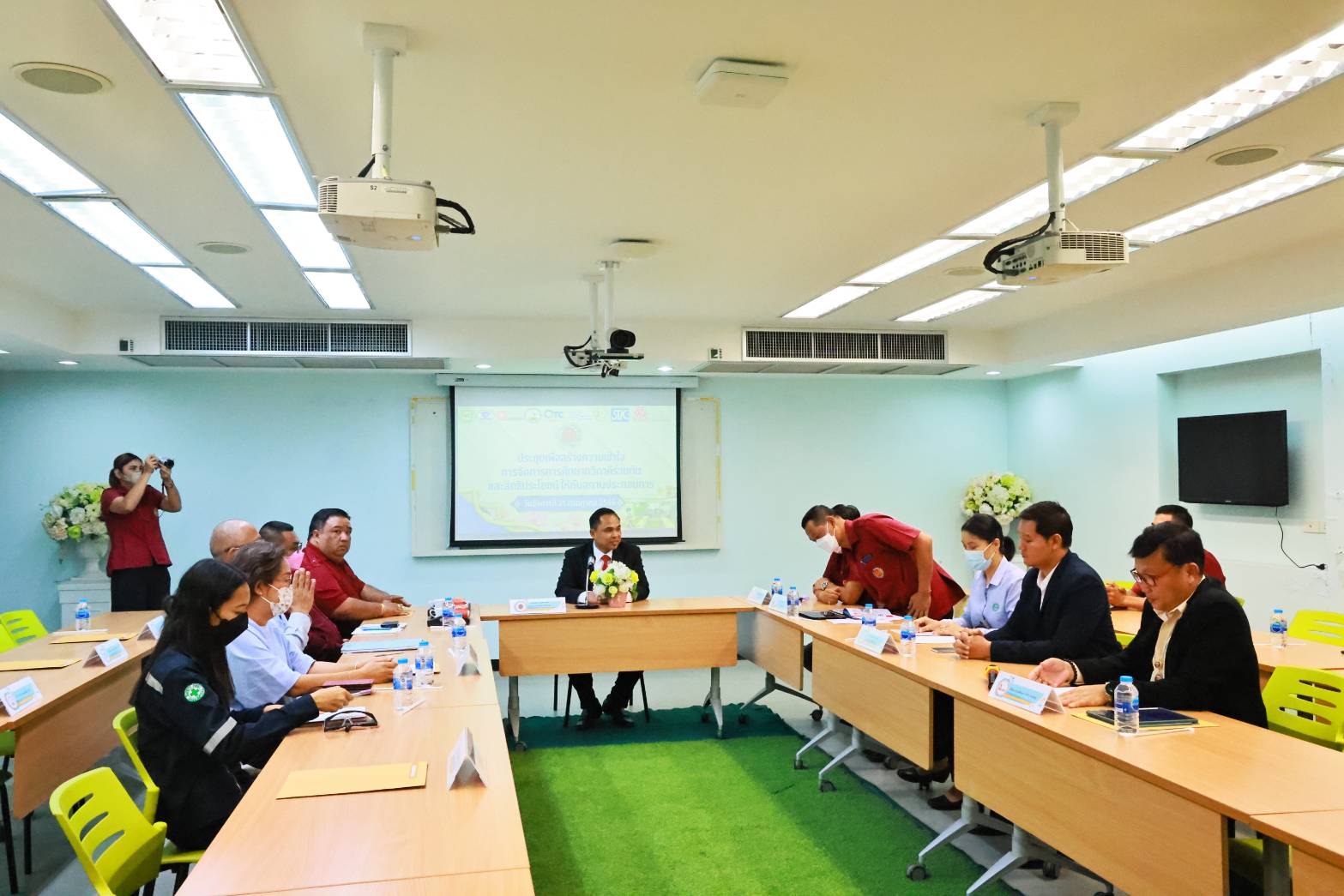 เทคนิคระยองจ่อร่วมลงนาม MOU ทวิภาคีกับ 11 สถานประกอบการภาคอุตสาหกรรม มุ่งฝึกประสบการณ์จริงให้นศ.