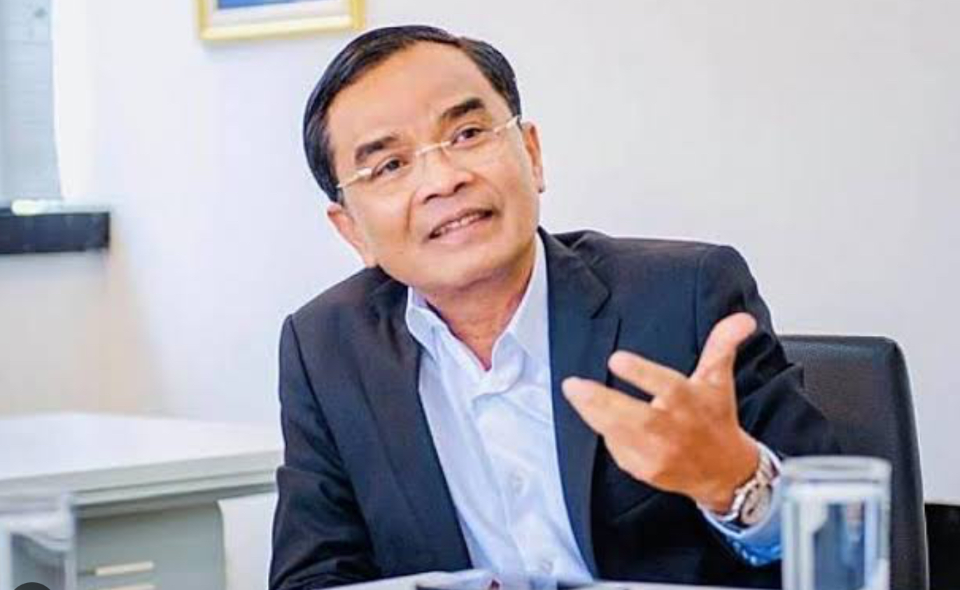 'นิพิฏฐ์' ตามแซะ นักเรียนนอกตั้งพรรคสืบทอดอำนาจทหาร