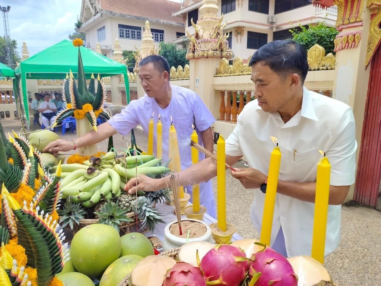 ธกส.ร้อยเอ็ดจัดพิธีพุทธาภิเษก รูปหล่อลอยองค์ เหรียญพระเจ้าใหญ่วัดบูรพาภิราม พระอารามหลวงเป็นที่ระลึกงานกฐินธนาคารและการกุศล 