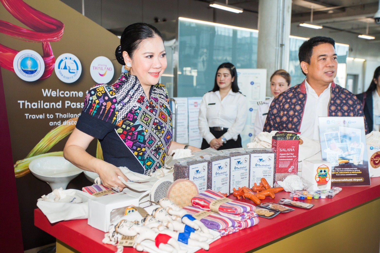 ททท. เปิดแคมเปญ “WOW! Thailand Passport Privileges” มอบของที่ระลึกเสน่ห์ไทย Must Do Souvenirs ต้อนรับนักเดินทาง