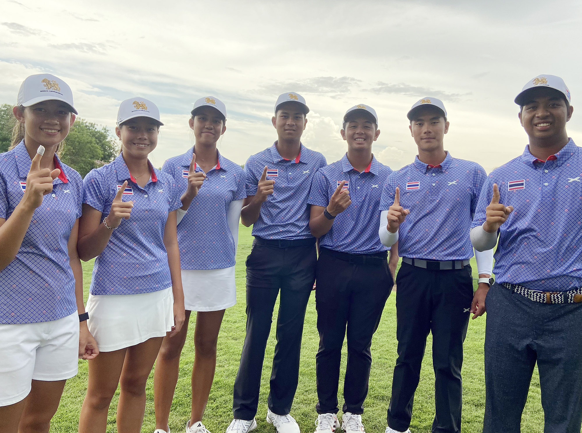"ทีมสวิงไทย" โค่นคู่แข่ง พาเหรดชิงทองชาย-หญิง กอล์ฟประเภททีม ซีเกมส์ที่กัมพูชา
