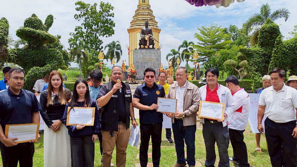 เครือข่ายภาคประชาชนพิชัยยื่น ป.ป.ท. ตรวจสอบโครงการ 266 ล้าน หวั่นกลายเป็นอนุสาวรีย์ทิ้งร้าง 