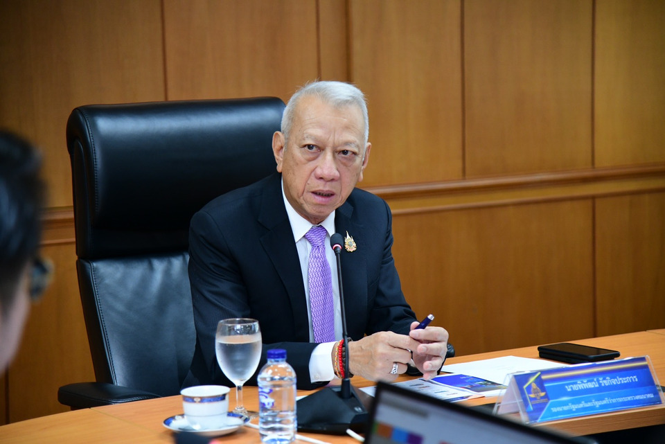 “พิพัฒน์” เชิญชวนผู้ให้บริการขนส่งสาธารณะทั่วประเทศ เข้าร่วม “คนละครึ่ง พลัส” เปิดลงทะเบียนร้านค้าถุงเงิน ตั้งแต่ 15 ต.ค.–19 ธ.ค. 2568