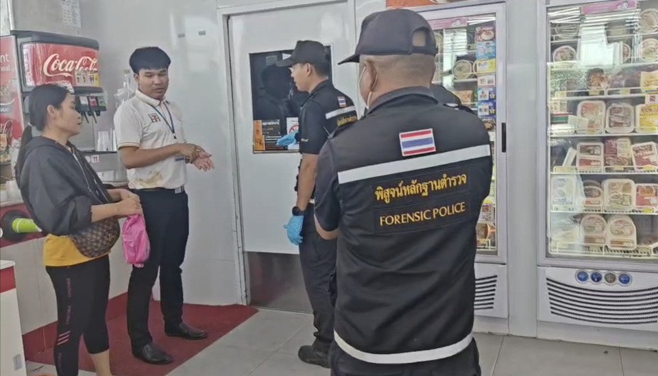 หัวใจสิงห์! เปิดนาที รปภ.ฮีโร่โดดล็อก 2 โจรปล้นเซเว่นฯ สุรินทร์ ถูกมีดฟันข้อมือ-ไม้หวดหัว ลั่นเจ็บแค่ไหนก็ต้องช่วย