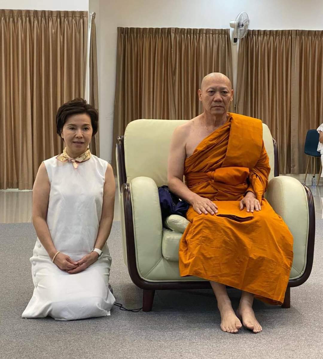 "บิ๊กแป๊ะ"อดีตผบ.ตร. บวชพระสงฆ์หลังเกษียณอายุราชการ