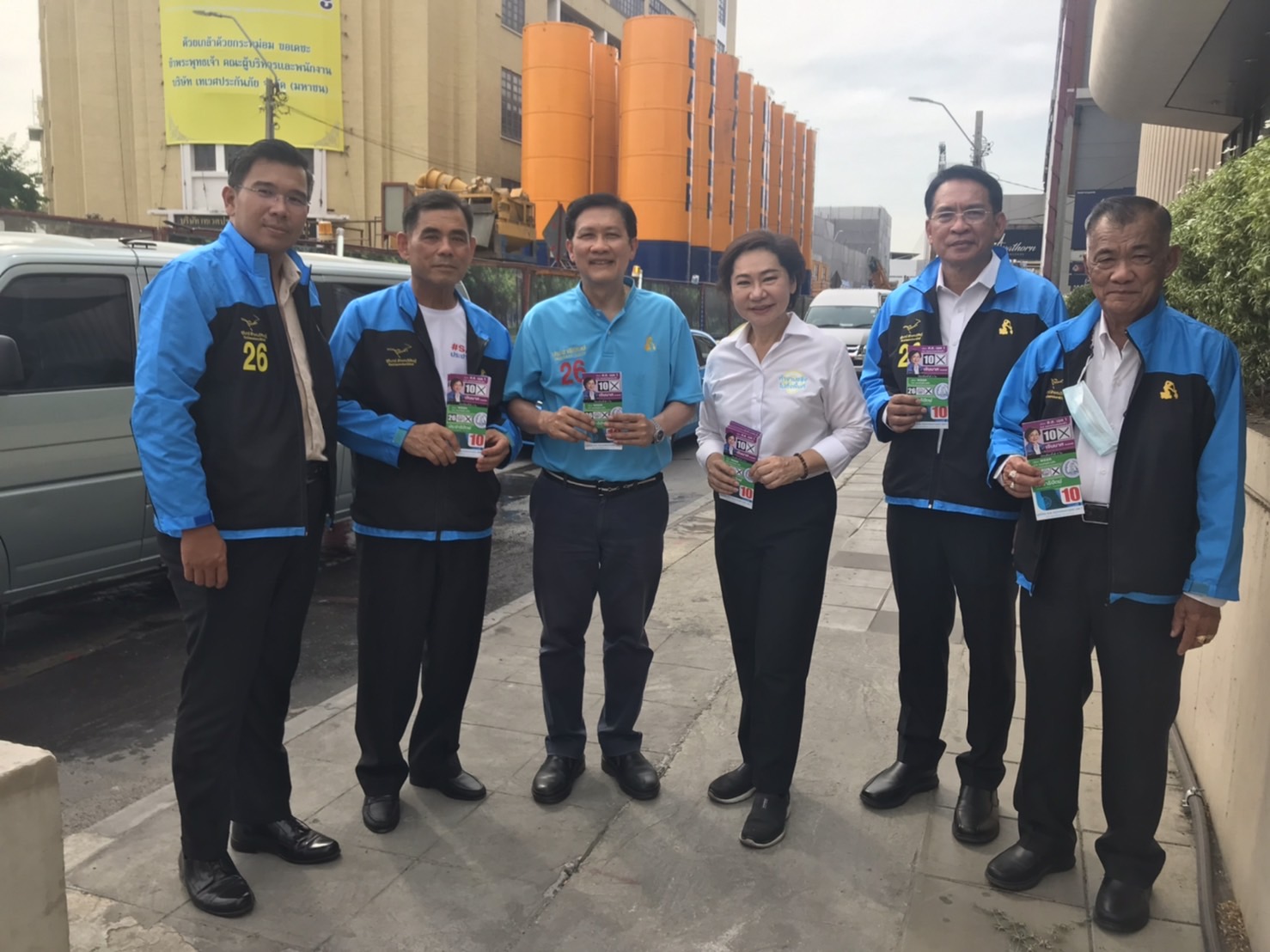 “สามารถ-เจิมมาศ” ลงพื้นที่ฟังเสียง ปชช. เดือดร้อนจากการสร้างรถไฟฟ้าสายสีม่วงใต้ ส่วนใหญ่บอก “ยอมลำบากวันนี้ สบายวันหน้า”   