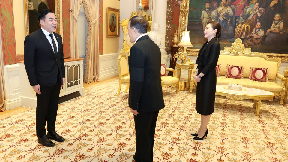 “ในหลวง-พระราชินี” พระราชทานพระบรมราชวโรกาสให้ เอกอัครราชทูตฯ ประจำประเทศไทย เฝ้าทูลละอองธุลีพระบาท กราบบังคมทูลลา ในโอกาสพ้นจากหน้าที่
