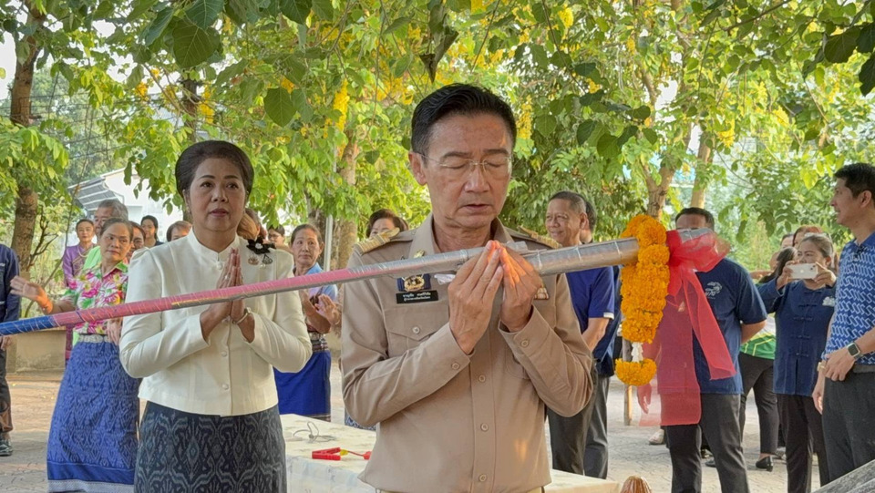 ยโสธรบวงสรวงเจ้าปู่ เปิดฤกษ์บุญบั้งไฟ 2569 บั้งไฟเสี่ยงทายพุ่งสวยเป็นมงคล 