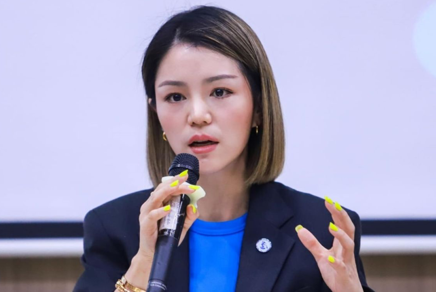 "มาดามเดียร์"ตั้งคำถาม5ข้อ ปชป. ก่อนศึกเลือกตั้งหัวหน้าพรรค