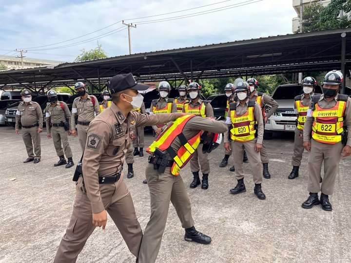 ตร.เมืองมุกดาหาร  ฝึกทบทวนยุทธวิธีป้องกันและปราบปราม ตามแบบ "SOP" พร้อมรับมือต่อทุกสถานการณ์