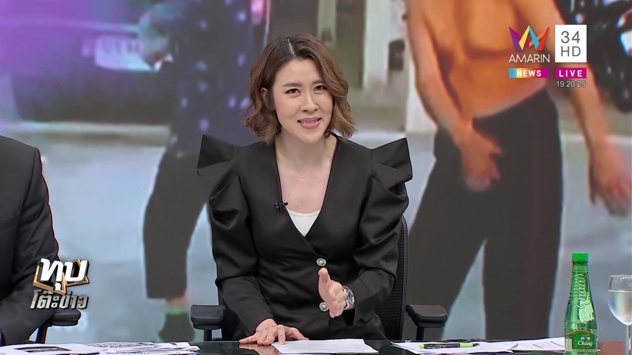 ตื่นเต้นทั้งบ้าน "เชียร์" แบกความกดดัน นั่งแท่นผู้ประกาศ "ทุบโต๊ะข่าว" แทน "พุทธ"