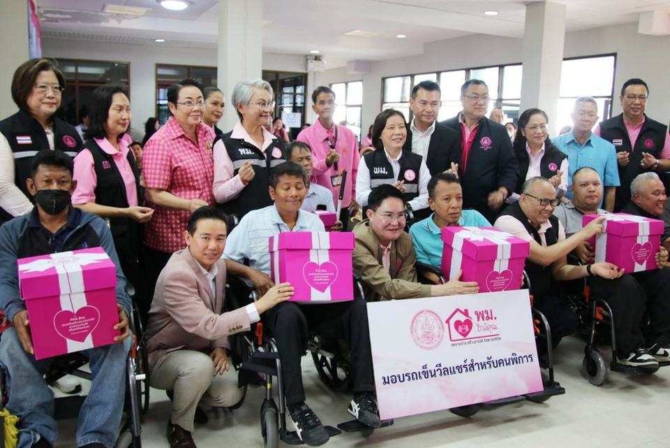 “อัครา” นำทีม พม.ใกล้คุณ ลงพื้นที่ชลบุรี พัฒนาคุณภาพชีวิตผู้สูงอายุ–ผู้มีรายได้น้อย 
