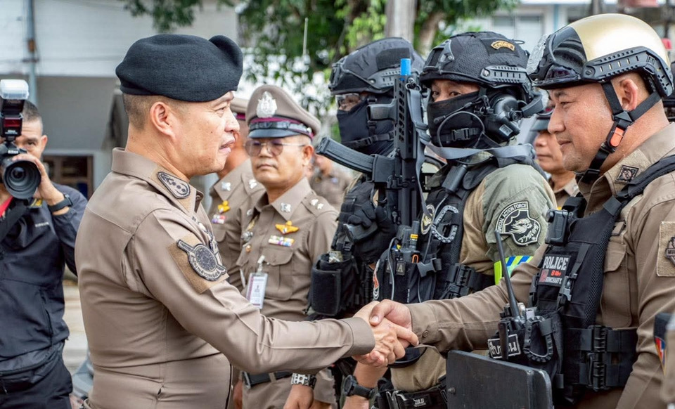 รองจเรตำรวจแห่งชาติลงชุมพร ตรวจเข้มงานตำรวจ ย้ำวินัย–ยกระดับบริการประชาชน