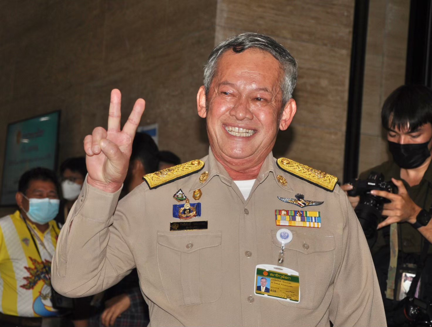 มติวุฒิสภา อุ้ม "สว.กิตติศักดิ์" ปมพิพาทวัดบางคลาน ชี้ไม่ผิดจริยธรรม ลงโทษแค่ว่ากล่าวตักเตือน 