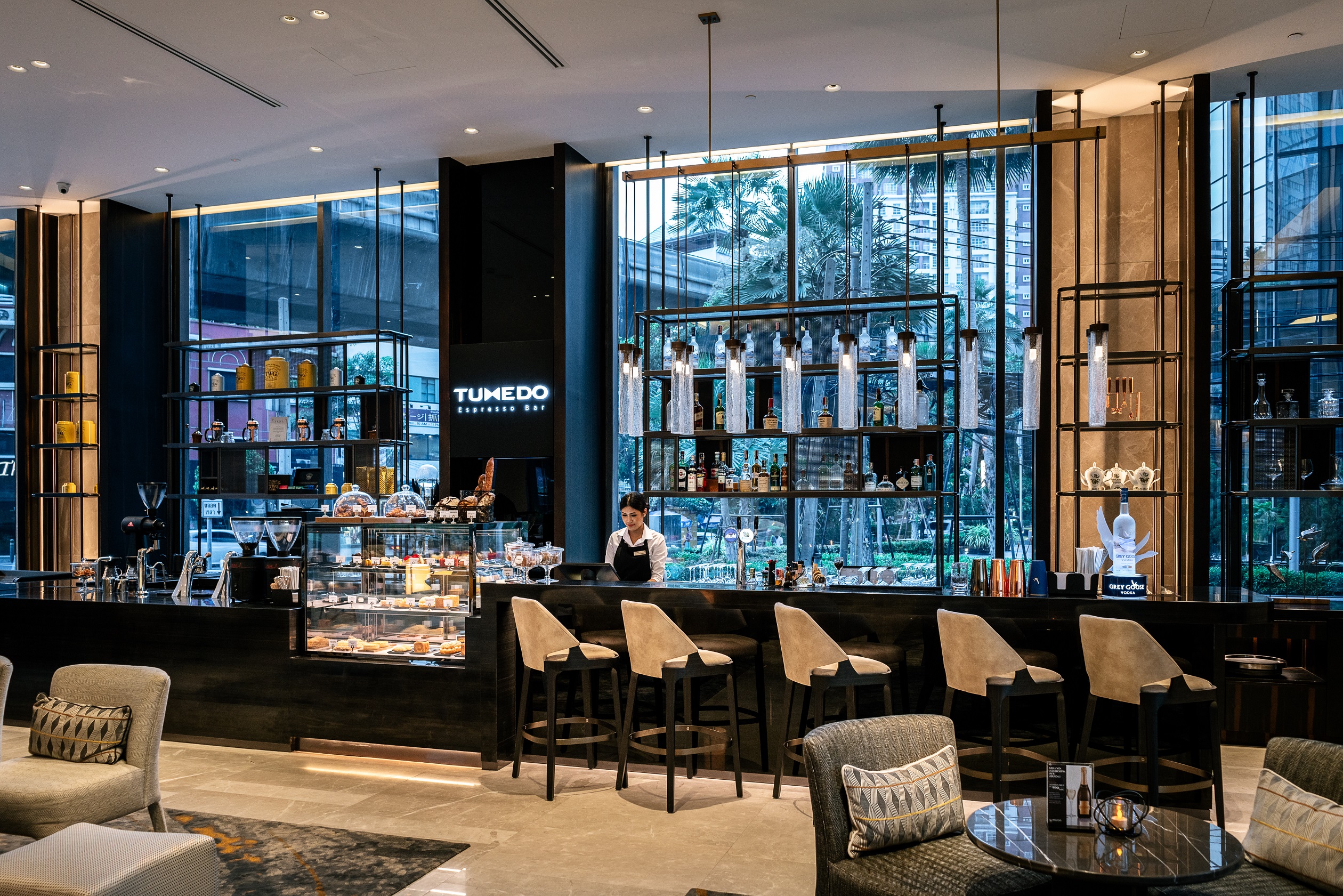 ที่สุดแห่งความลงตัวกับ Tuxedo Espresso Bar โรงแรม คาร์ลตัน กรุงเทพฯ